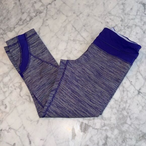 LULULEMON PURPLE STRIPE CROP 4 - Picture 1 of 8